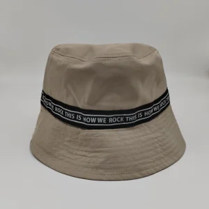 BUCKET HAT